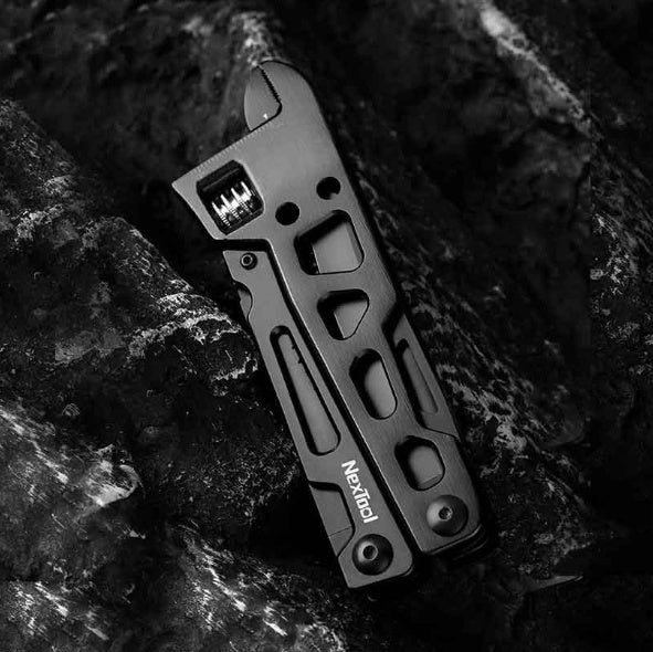 Field Stainless Steel Portable Repair Tool  Screwdriver Saw Pliers 32bb1080 b927 4968 b563 5b64637cabd1