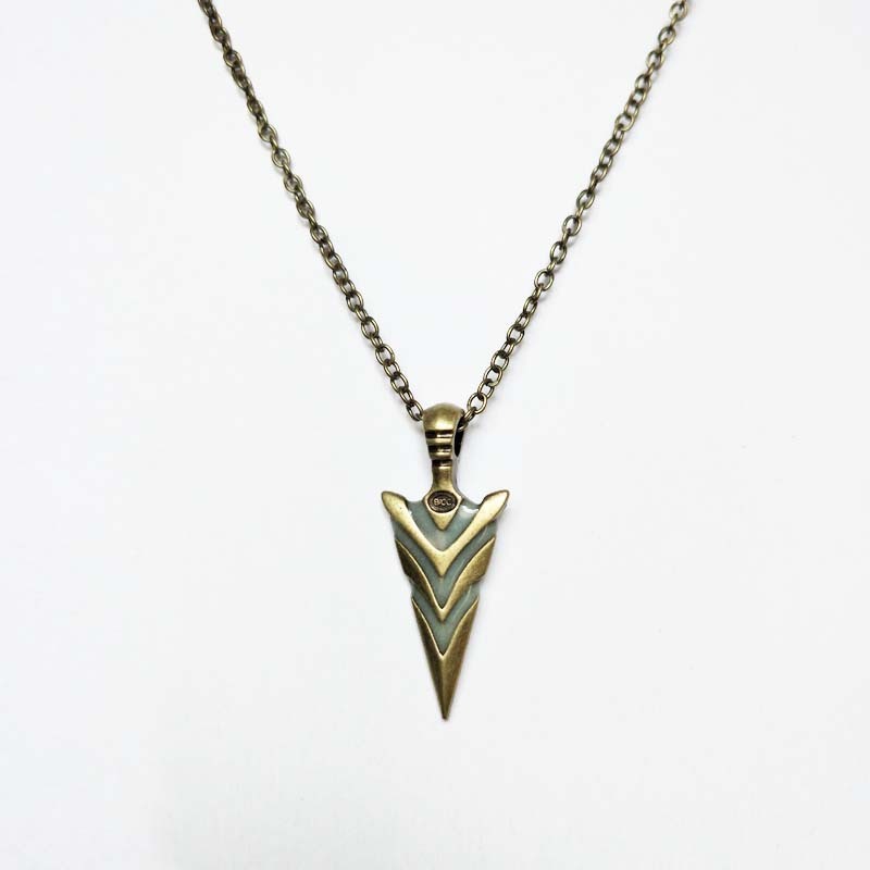 Luminous Arrow Necklace Vintage Light-emitting Pendant 340cc4f0 a4a7 4cf4 888d f189362fdf7f