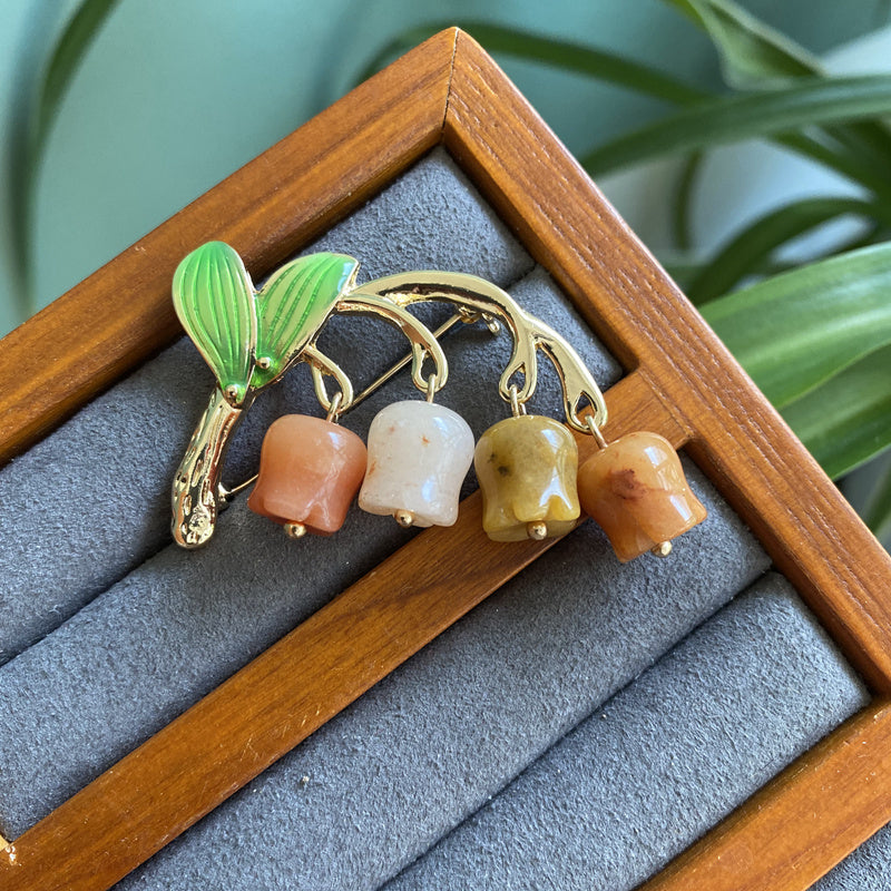 Natural Golden Jade Glass Berry Lily Of The Valley Brooch 355c3480 fe2e 46ec 8635 ef73eac0a111