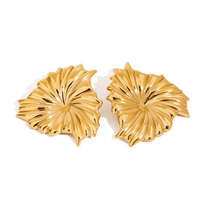 Rafaela Sculpted Petal Gold Earrings 36eedf22 0c17 4039 84b9 b0ab616b0856