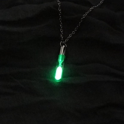 Fashion Time Hourglass Crystal Drift Bottle Pendant Noctilucent Necklace 3865221973744