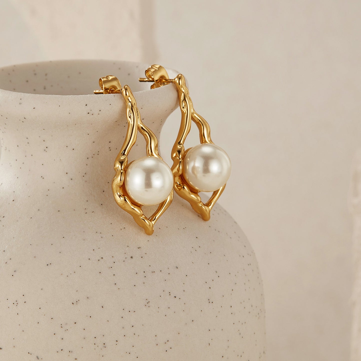 European And American Entry Lux Temperament Earrings Stainless Steel Geometric Pearl 38f99752 2d85 45f1 b3a2 4a0ef69d4ccc