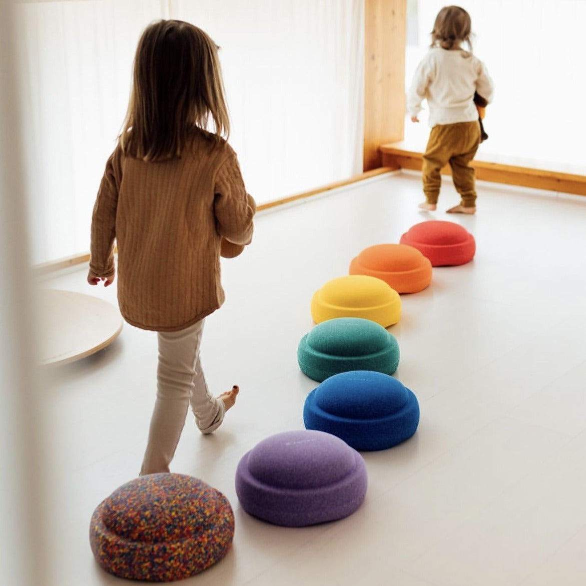 Rainbow River Crossing Stone Children's Balance Training Puzzle Toy 3cf72cfa b97e 4beb 8c4c 403900b396f6