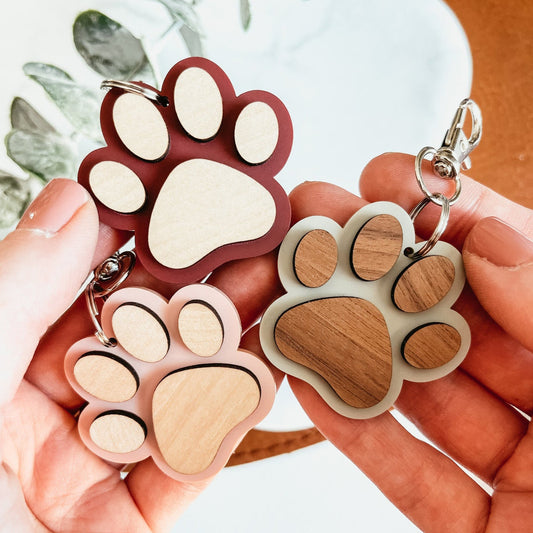 Creative Wooden Paw Print Keychain Pendant 3d8b73d5 0f7d 46c1 8aed 9cf0c955b27b