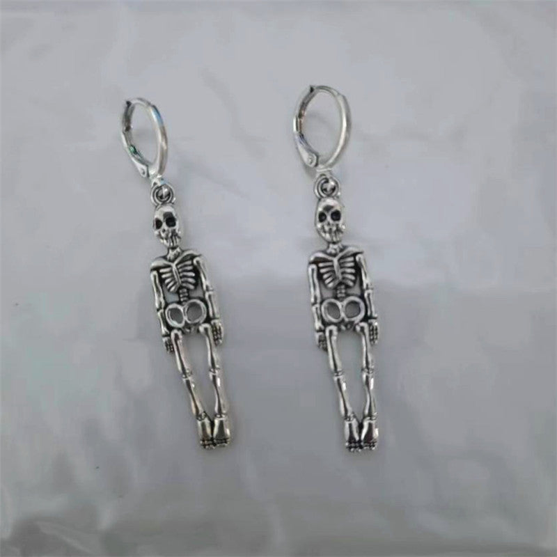 European And American Popular Exaggerated Gothic Skull Earrings 3fc231c5 5793 45d8 a5cc ea7938ef4524
