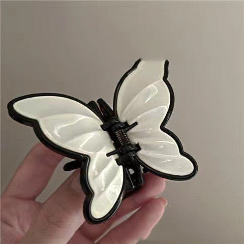 Vintage French Acrylic Butterfly Clasp 4051c094 9045 4e5b b517 c6f2bbd248b3