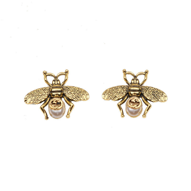 Pearl Retro Little Bee Ear Studs 41d8d3fe 8efb 4ae7 b17f 5944dcf8968c