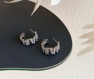 South Korea East Gate Earrings Female Super Immortal Temperament, Exquisite Zircon Earrings Earrings Earrings Cold Wind Earri