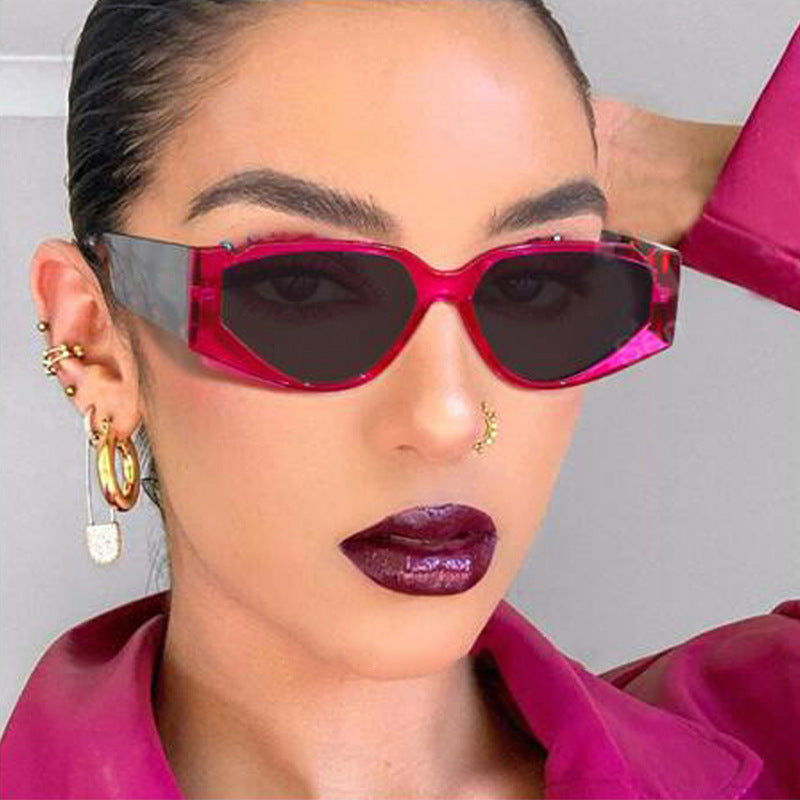 Triangle notch sunglasses with pattern temples 4352171512054