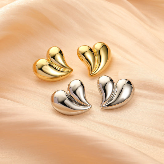European And American 18K Gold Glossy Earrings 441aefb7 2c7c 4090 8983 760cb96522aa