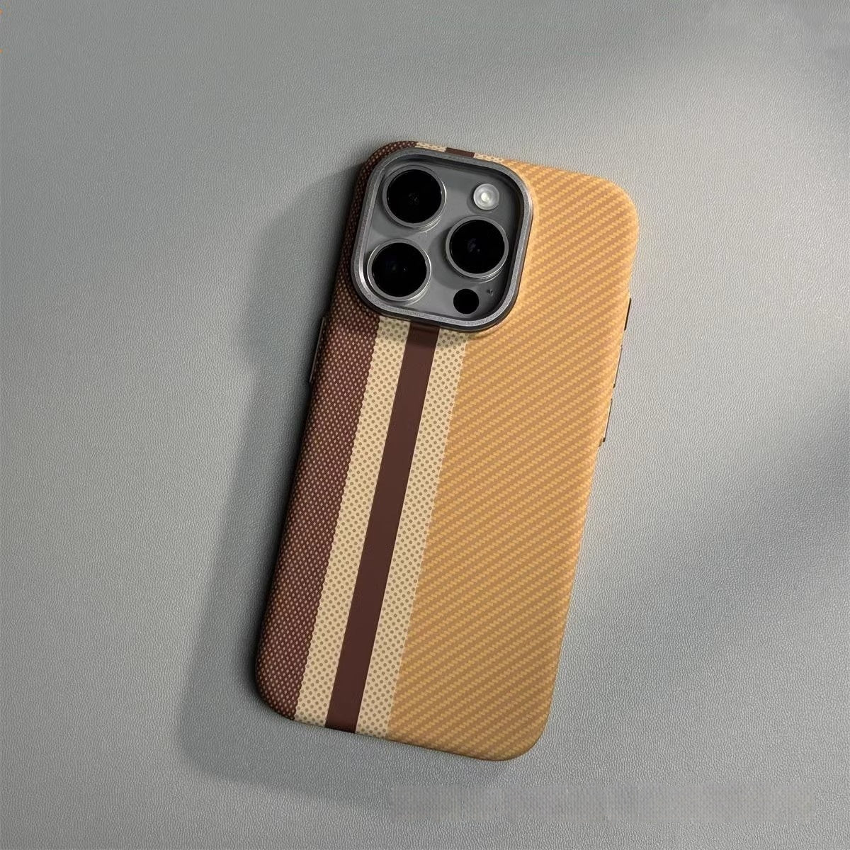Magnetic Carbon Fiber Pattern Drop-resistant Mobile Phone Protective Case 44886c70 7923 49da b496 2e7b0ea6f1f4 7e376594 5bc8 
