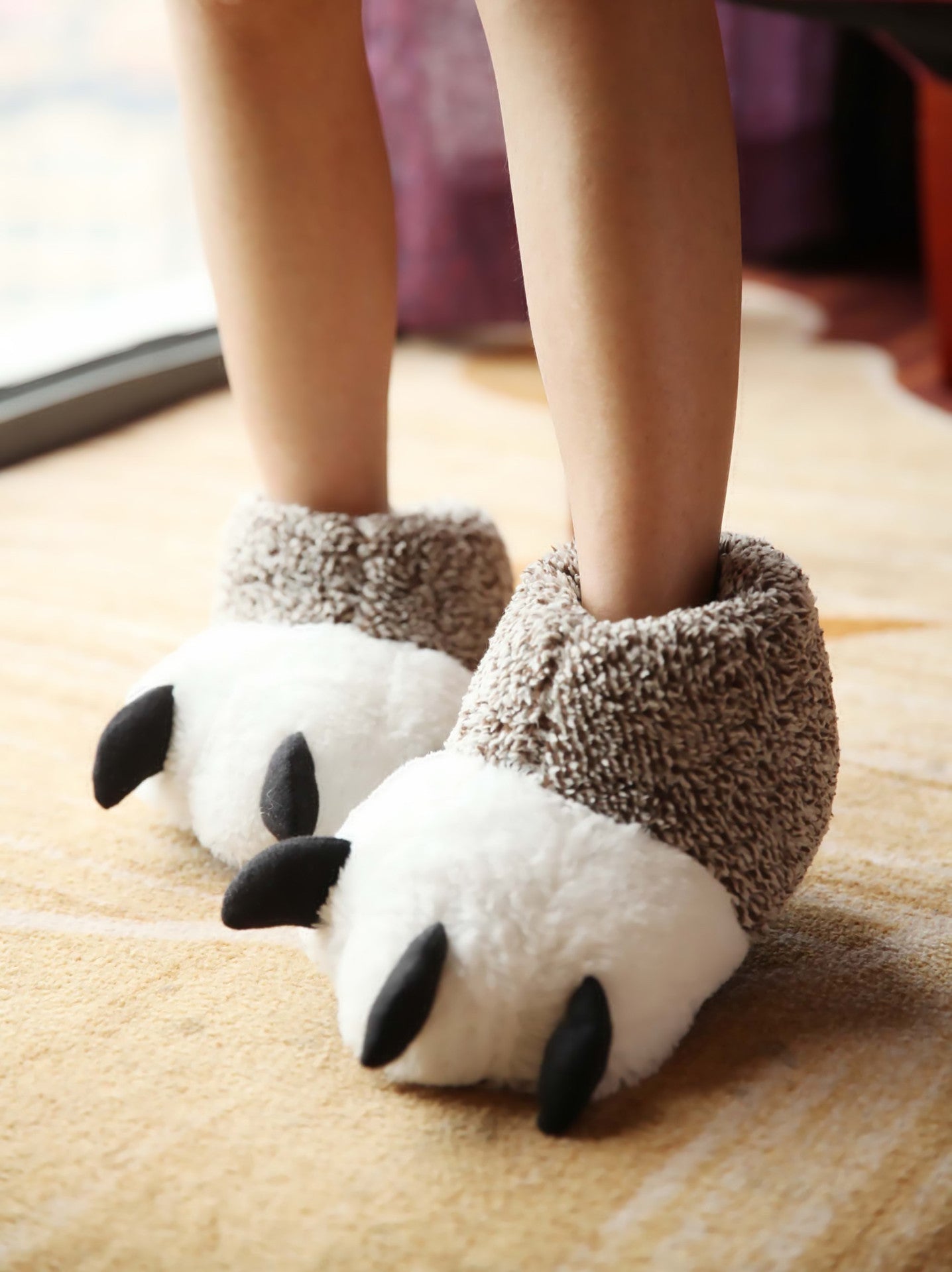 Arctic Velvet Paw Shoes 4545083923181