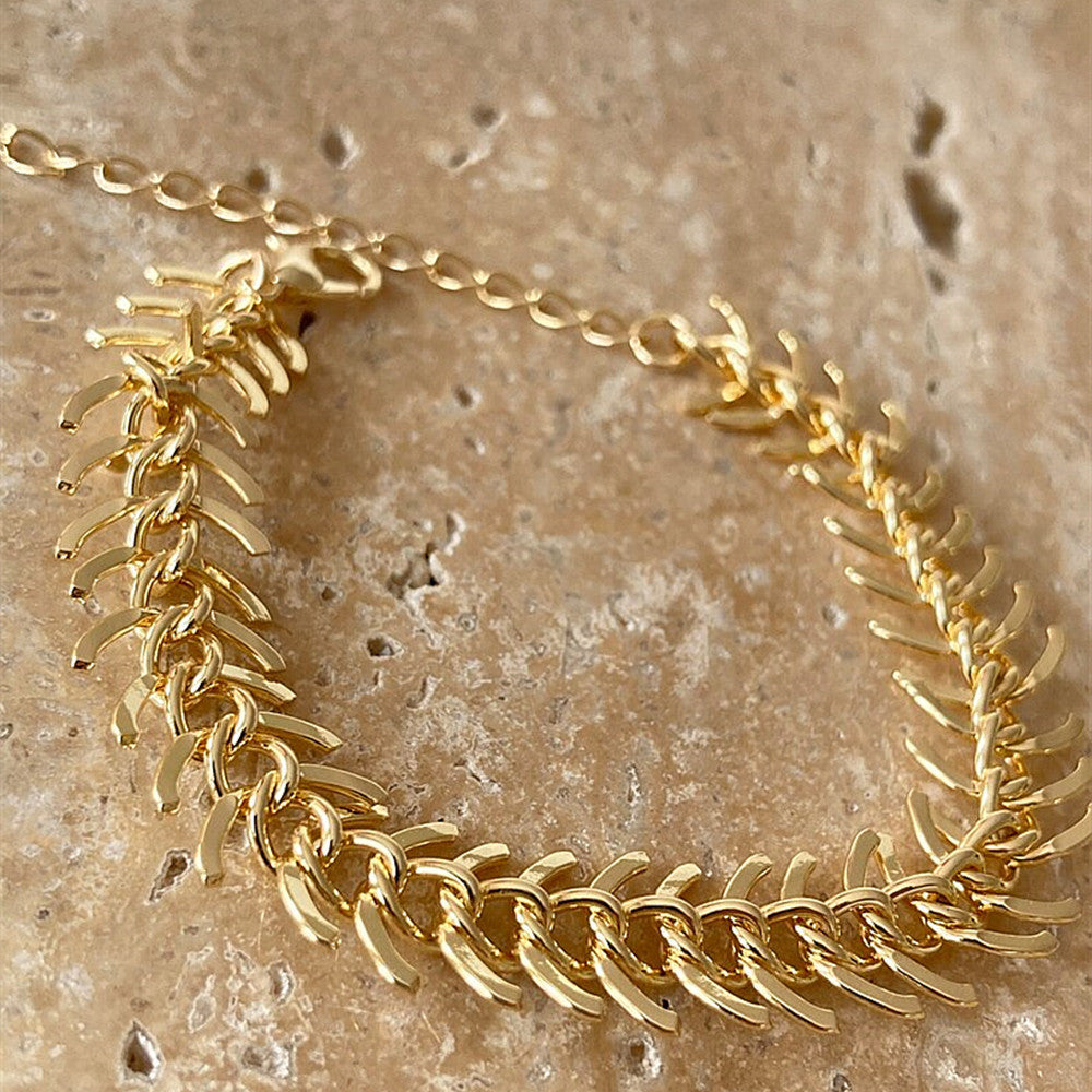 Personality Thick Fishbone Chain Bracelet 463210d1 bfb3 4dce 90e8 772b47e16c7d 8d7c7fd0 38f5 494b 8bc4 d875855a9a95