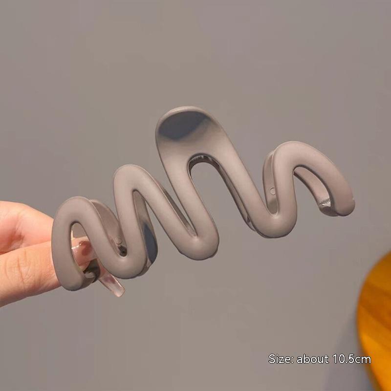 Dopamine Girl Shark Large Hair Clip Female Temperament 4637c162 534b 493e 920c bfc0664281c7 trans
