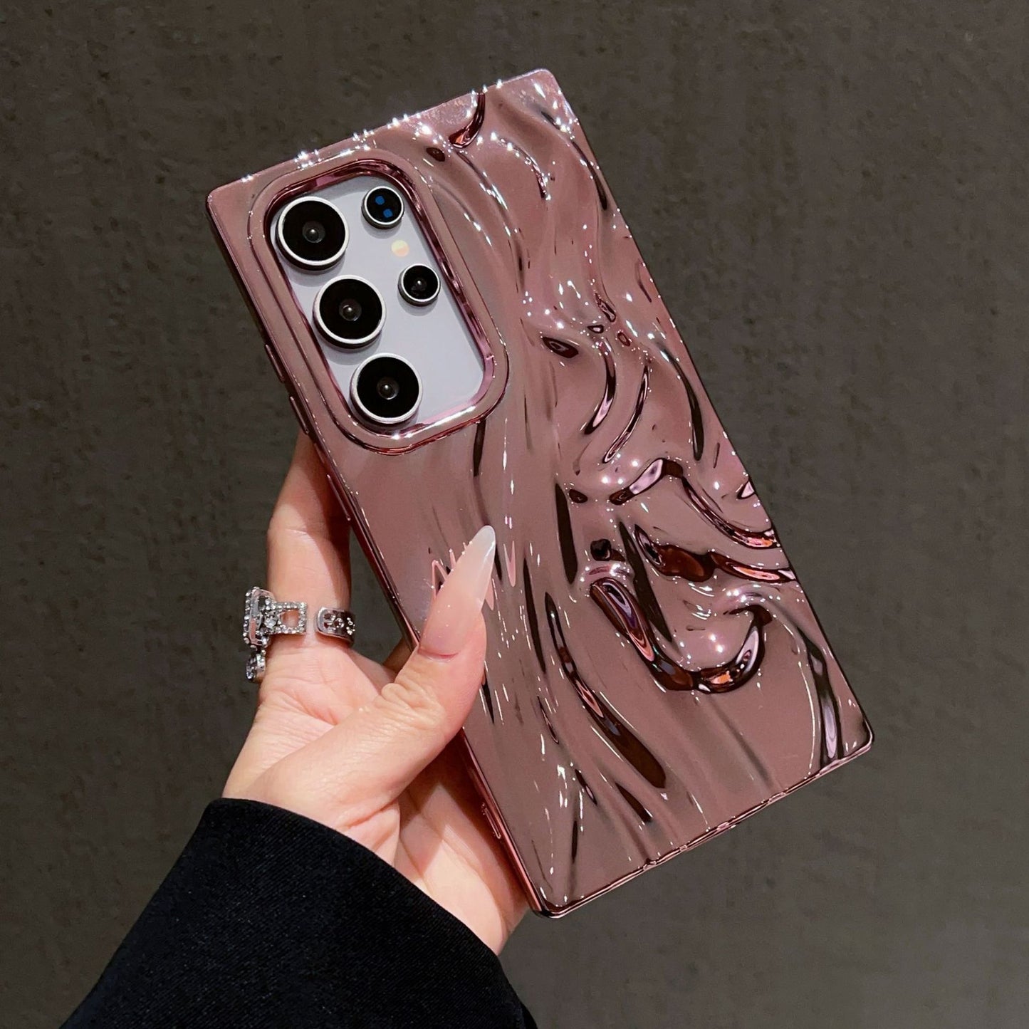 Three-dimensional Pleated Electroplating Phone Case - 图片 8