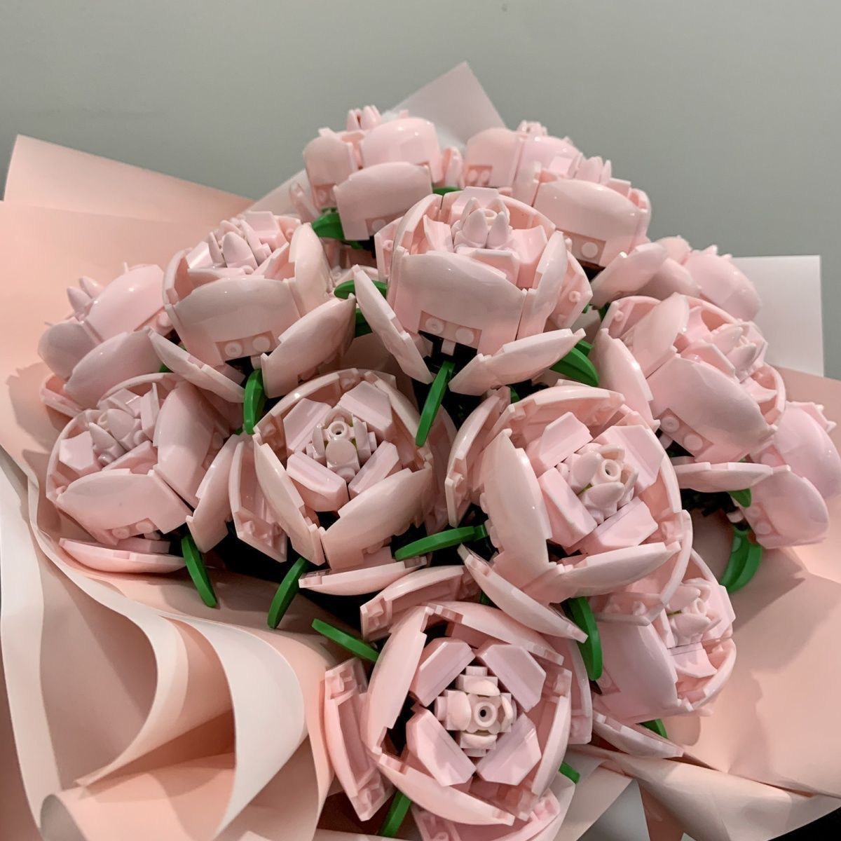 Building Blocks Rose Bouquet Flower Pot 4ca48e4e 6d76 4b8b 875a 2dd9905c93a9