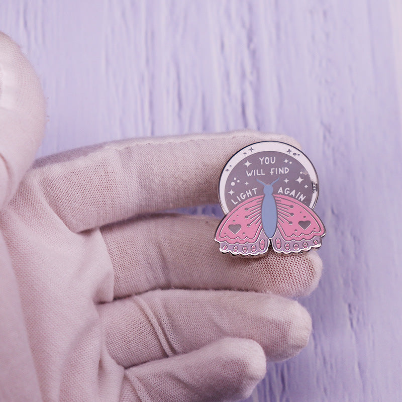 Fashion Simple Cartoon Moth Copper Brooch 4eacb393 db17 4949 8297 dec755b47697