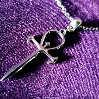 New Gothic Vampire Emblem Pendant Necklace Earrings 4f3e9534 65d5 425e a9ff 8cfed92a0b09