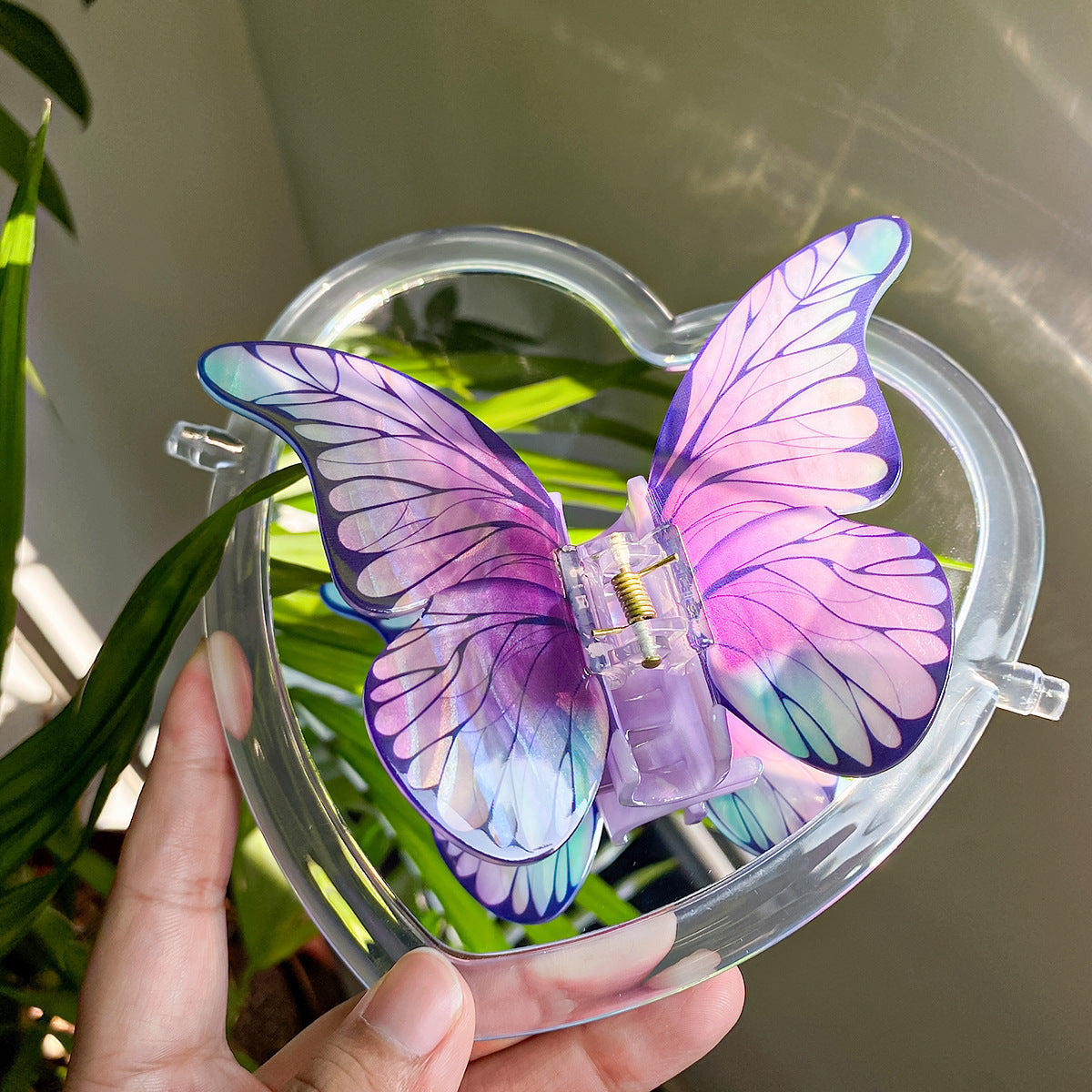 Female High-end Simulation Butterfly Grab Clip 4f90fa67 aa21 4ac1 b6f0 e72992eb44ed