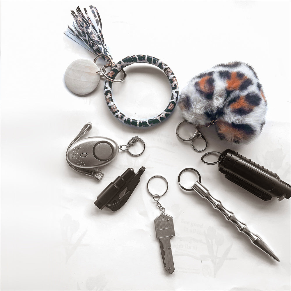 Love Hair Ball Key Knife Bracelet Self-defense Suit 4fcaa393 894a 47dd 945a 8b5252ee0f7a