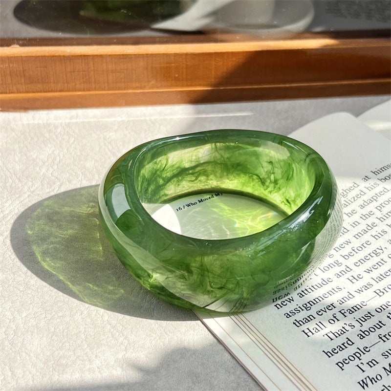 Irregular Geometric Transparent Resin Bracelet 50ae2e6e 2c0f 4d85 b3f3 ef82bfea2815