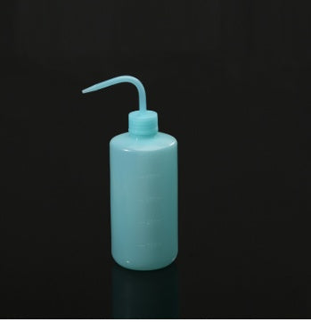 Spot 250ml squeeze watering can watering can 50e6774d 1327 47bc 85c6 10730ae695f0