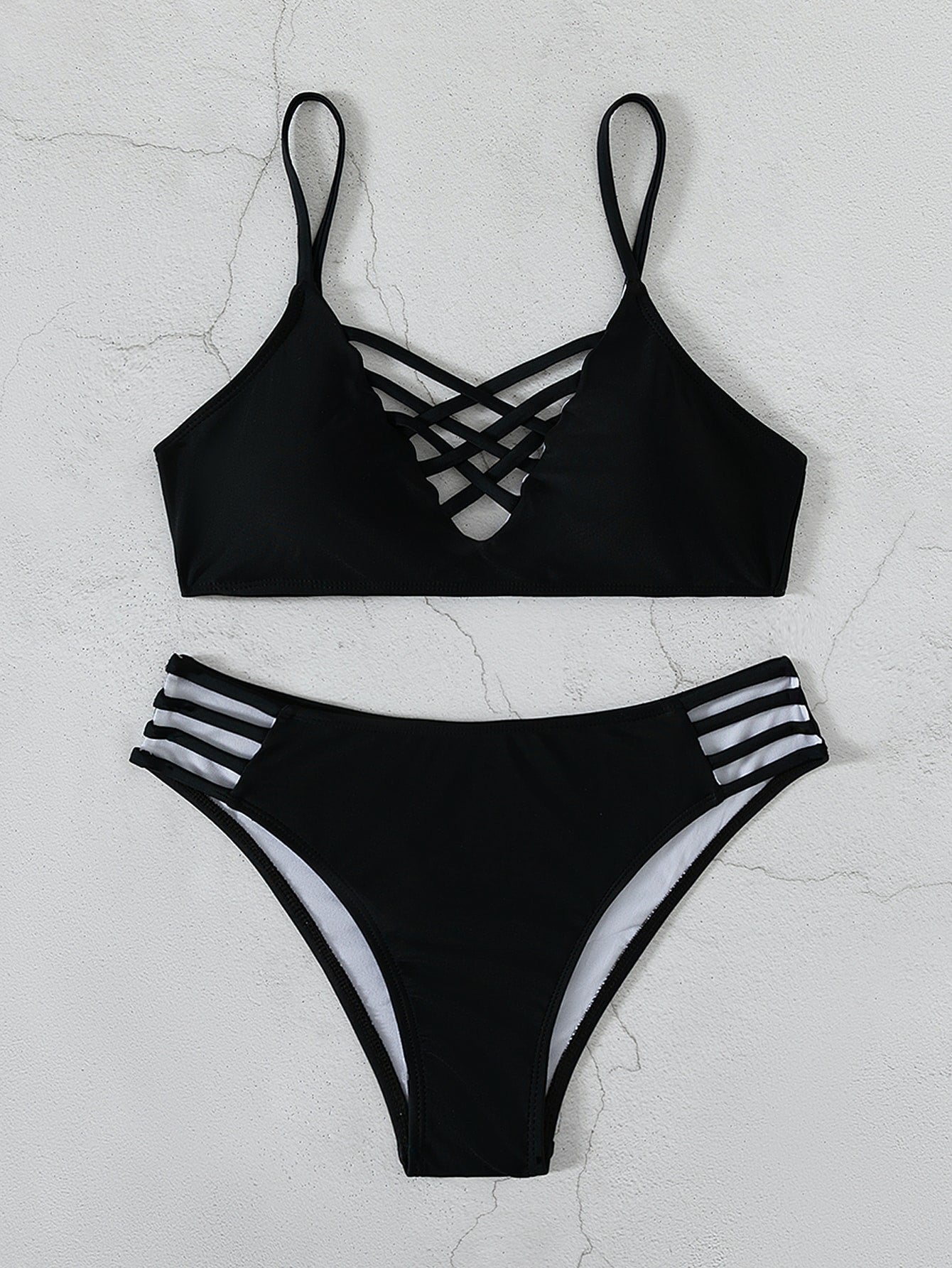 European And American Style Fashion Leak Back Skinny Bikini 511f4984 9688 4c0a bdba 911c4c82f913