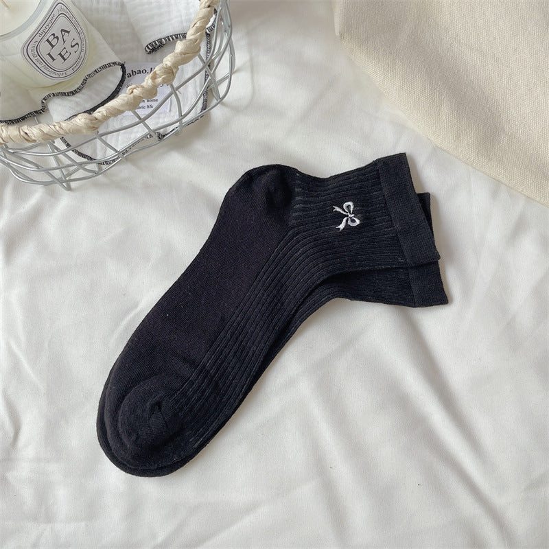 Bow Embroidered Short Thin Socks 526c9270 d38e 4219 8eac 1a9909f61a0c