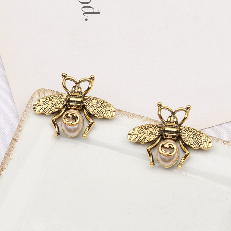 Pearl Retro Little Bee Ear Studs 5352be57 25b1 4c9c a48f 05f6815f0a52