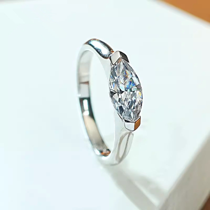 Design Couple New Simple Horse Eye Diamond Ring 53bc0209 2d1a 46fa ae6f 728480e132a2