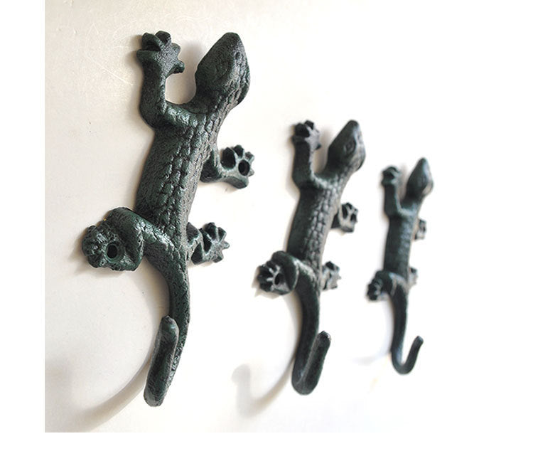 Wrought Iron Gecko Hook American Cast Iron Garden Hook 55721518 e178 4501 a3bc 1fd6b9b0f827