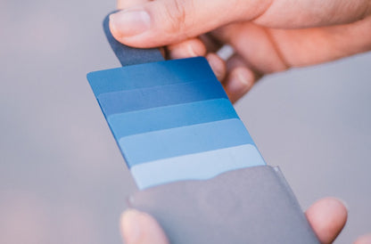Cascading pull card package colorful gradient ultra-thin wallet simple smart multi-card portable business card package 569498
