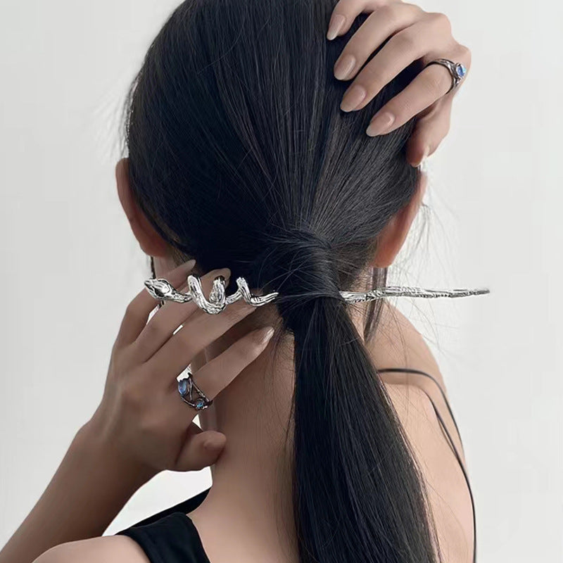 Chinese Hairpin With Snake Shape 5694d1b2 add8 4696 b9df 49c9e79168fb