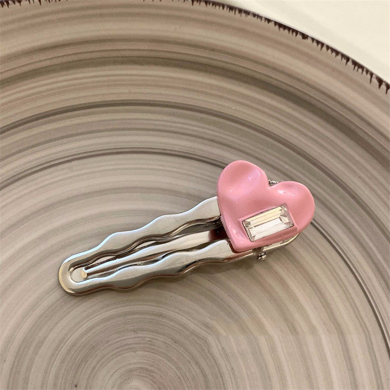 White Love Crystal Duckbill Clip Female Temperament 573fe21a 97cf 4588 aaa5 3ad95a332782