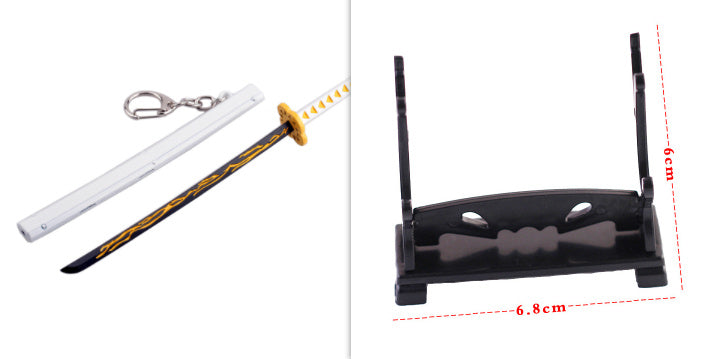 Japanese Wheel Knife With Sheath Sword Weapon Model Metal Keychains 576e5c63 5d84 40d9 a351 1232e484ad16