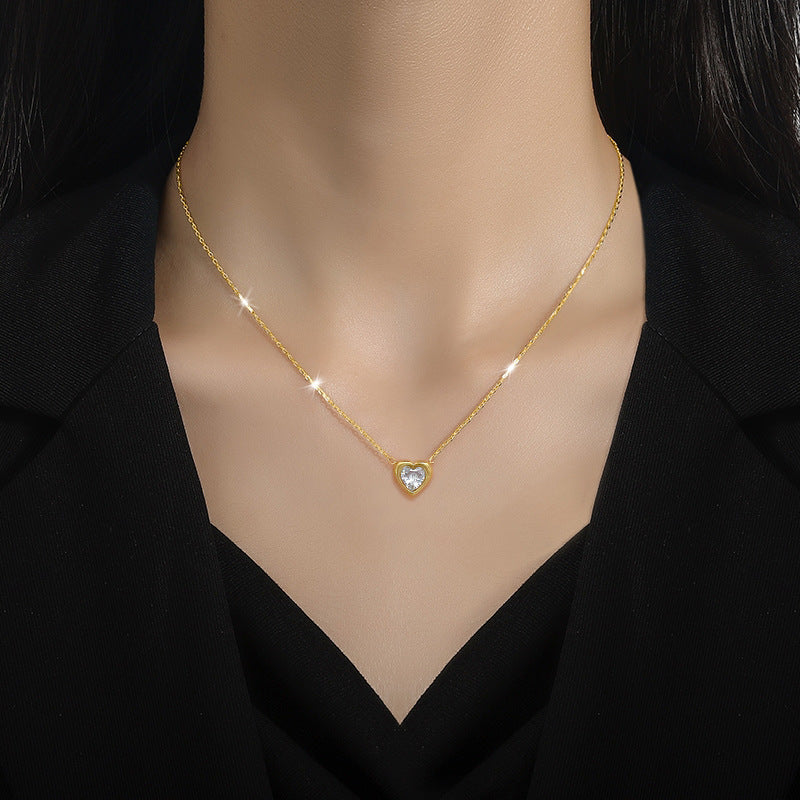 Solstice Heart Gold Necklace 5902a7de 7dfd 461a 9ef2 666f943f2735