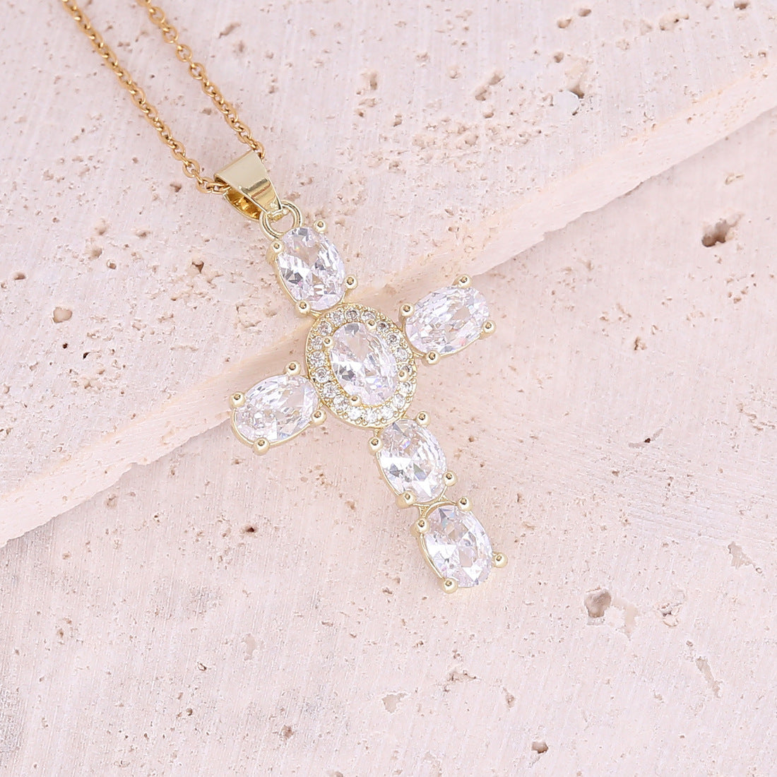 Copper Micro Zircon-laid Necklace Multicolor Cross Pendant Hip Hop Necklace Clavicle Chain 5a3887e7 7c84 4d1e b0c4 63facb8431