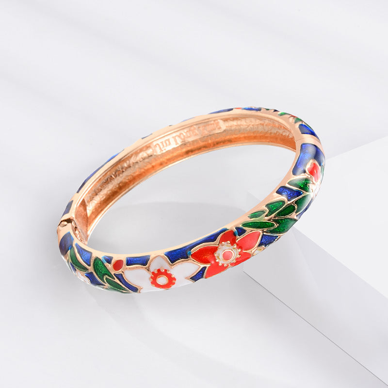 Blue Vintage Carved Flower Bracelet 5a8585e7 926f 44c5 8d6f 54e704bfb22a