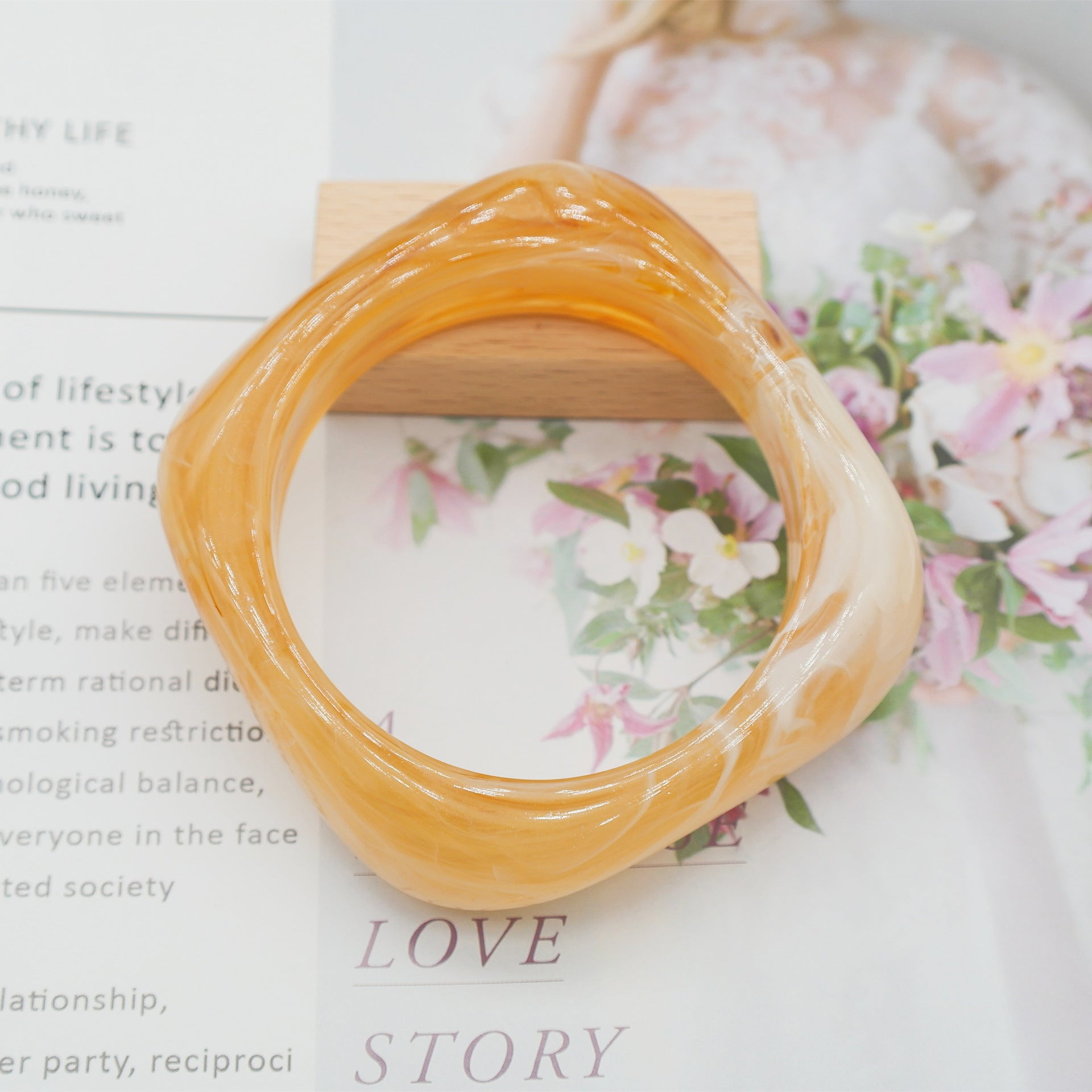 Marbling Acrylic Bracelet Shaped Irregular Square 5b74dbe7 471a 46d7 ad57 b81009a98466