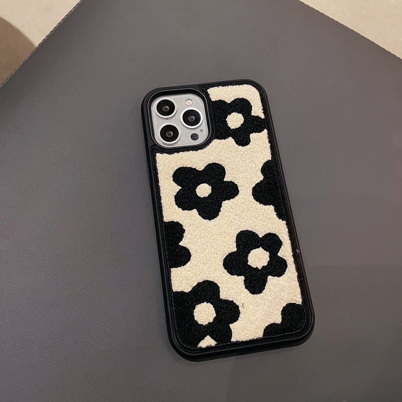 Plush Flowers Are Suitable For Ladies Autumn And Winter Mobile Phone Cases 5c583d51 4bde 4495 a20d 8fbcebce454c
