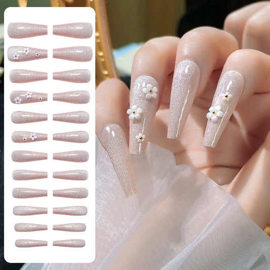 Fake Nail Patches Hand Wearing Art 5cb31362 e800 4147 905e 6adcaa46e20f