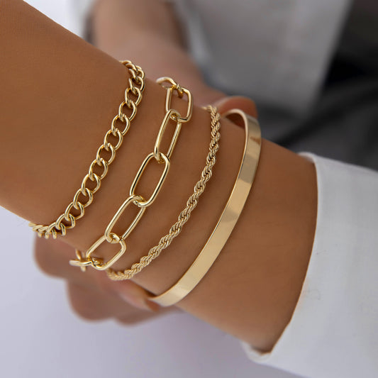 Exaggerated And Minimalist Gold Thick Chain Bracelet Set Of Four Pieces 5cfb6143 5384 4c79 b691 94e6ea1e7a87