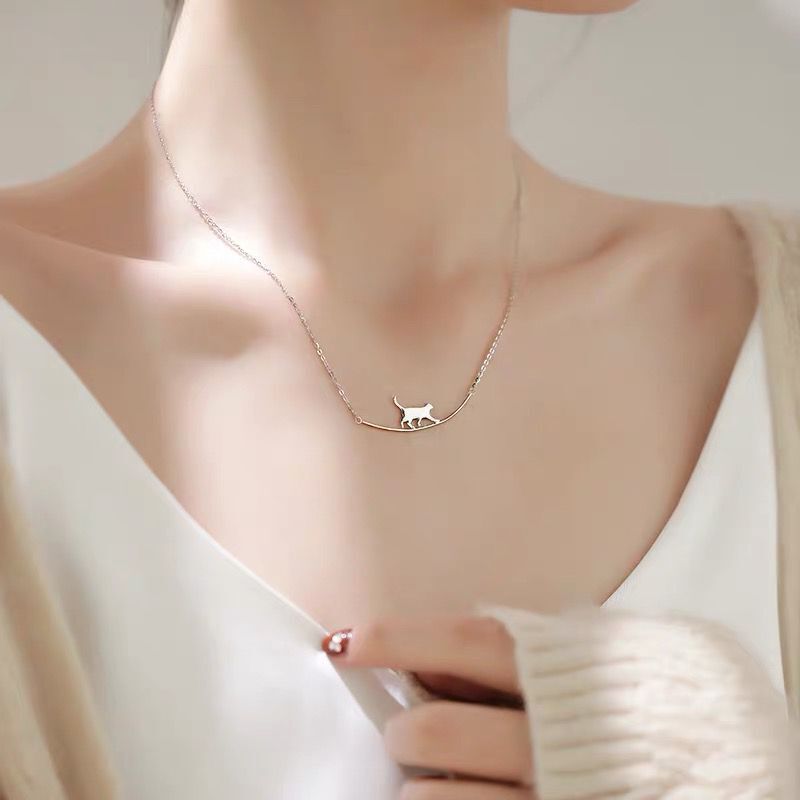 Fashion Jewelry Cute Climbing Cat Pendant Necklace Niche 5e0ede0a c9c7 43ad b034 8a4687dd6efa
