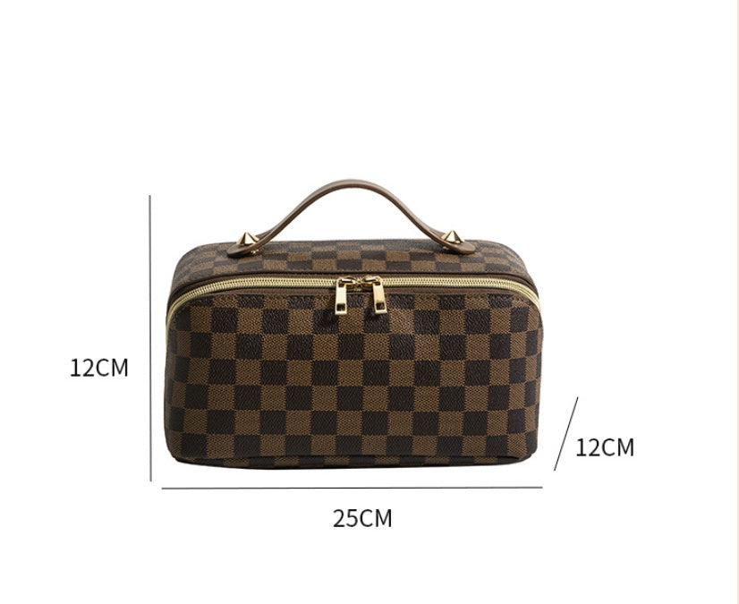Large Capacity Portable Cosmetic Storage Bag 5e583a66 d93c 428e ad45 7f03ec332692