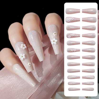 Fake Nail Patches Hand Wearing Art 5f997db5 b333 454b 95c1 f7ef87944e57