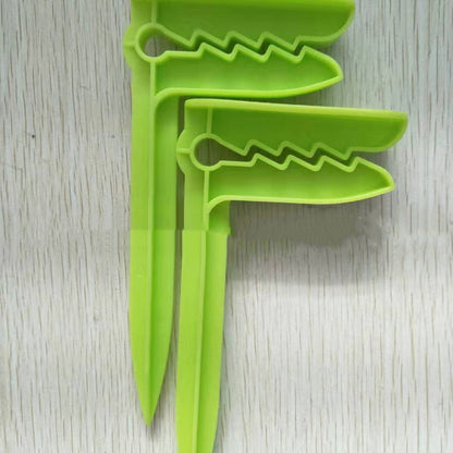 New Plastic Picnic Cloth Clips 5fd3acae 4e8f 4faa 83a5 066454f3a6a1