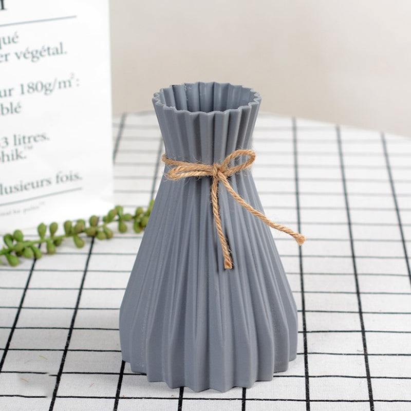 Closed origami vase 611196126664
