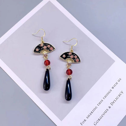 Chinese Style Retro Plum Blossom Scallop Earrings Women's New Chinese Style 615b5976 2c7e 43df 9bce c1c8020a7828