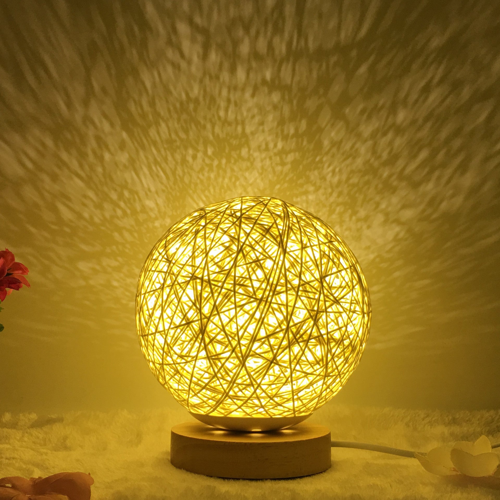 Amazon Hot Selling Creative Linen Table Lamp Novel and Unique LED Intelligent USB7 Color RGB16 Color Remote Control Rattan Ba