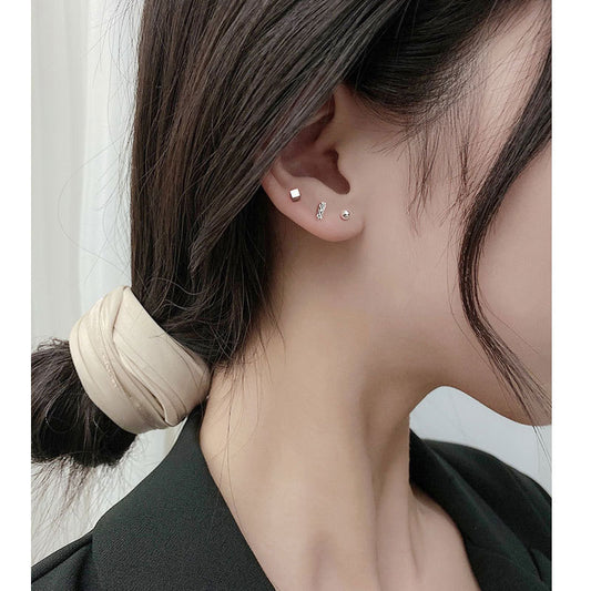 Women's Simple And Cool Style Sterling Silver Earrings 61e14c60 357c 4f34 9d0e c98e483ac184